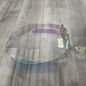 Iridescent belt